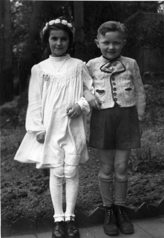 Saarbrücker Kommunionskinder, um 1935