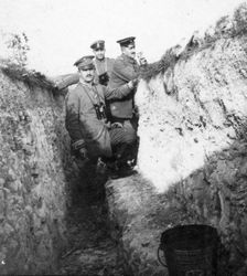 Von Lüttichau im Schützengraben, erster Weltkrieg.